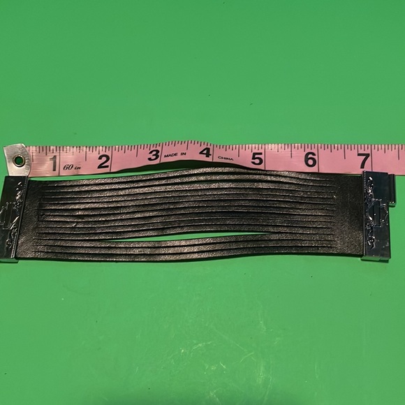 Harley Davidson Cuff - Picture 6 of 9